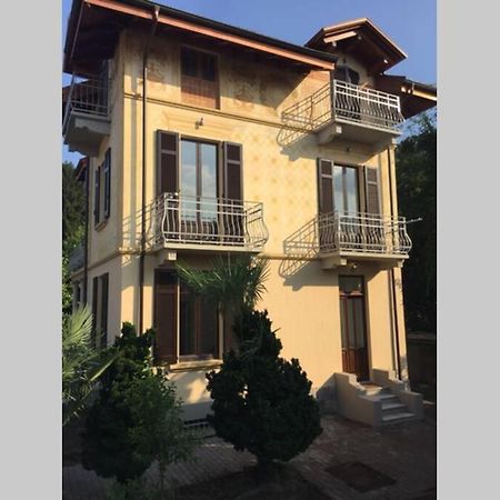 Villa Peachey, Intero Piano Con Giardino Stresa Exterior photo